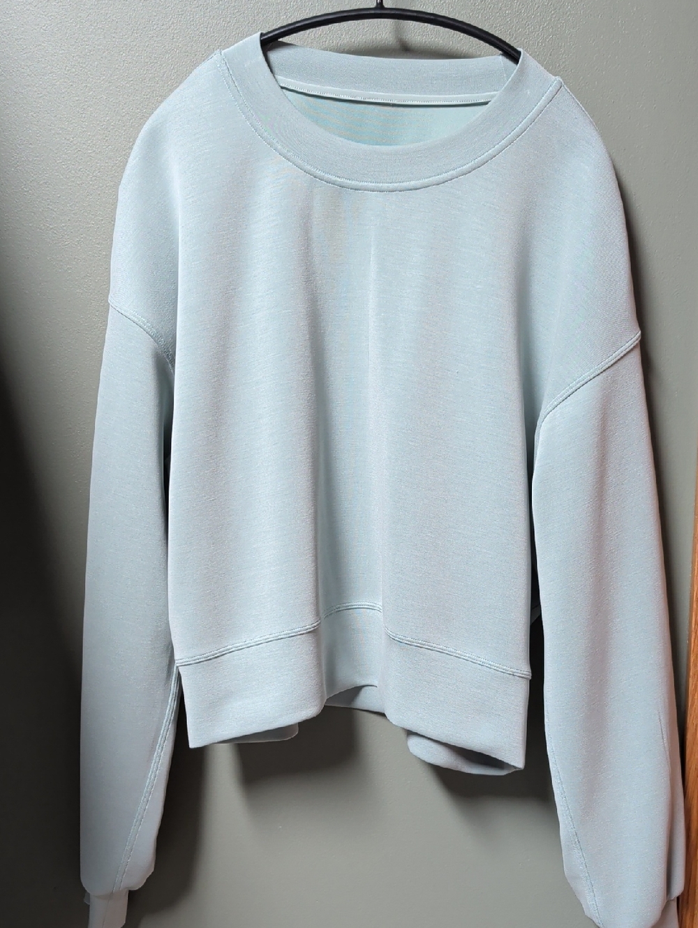 Lululemon Softstreme Perfectly Oversized Cropped Crew Sweatshirt (women’s) mint